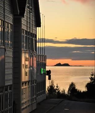 Aalesund Airport Hotel Ytterland Buitenkant foto